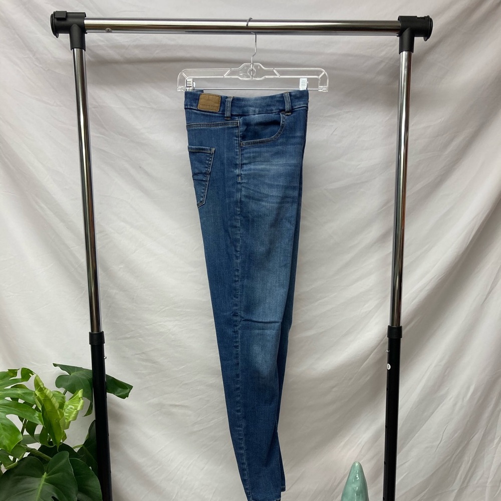 American Eagle Curvy High Rise, 6 Long